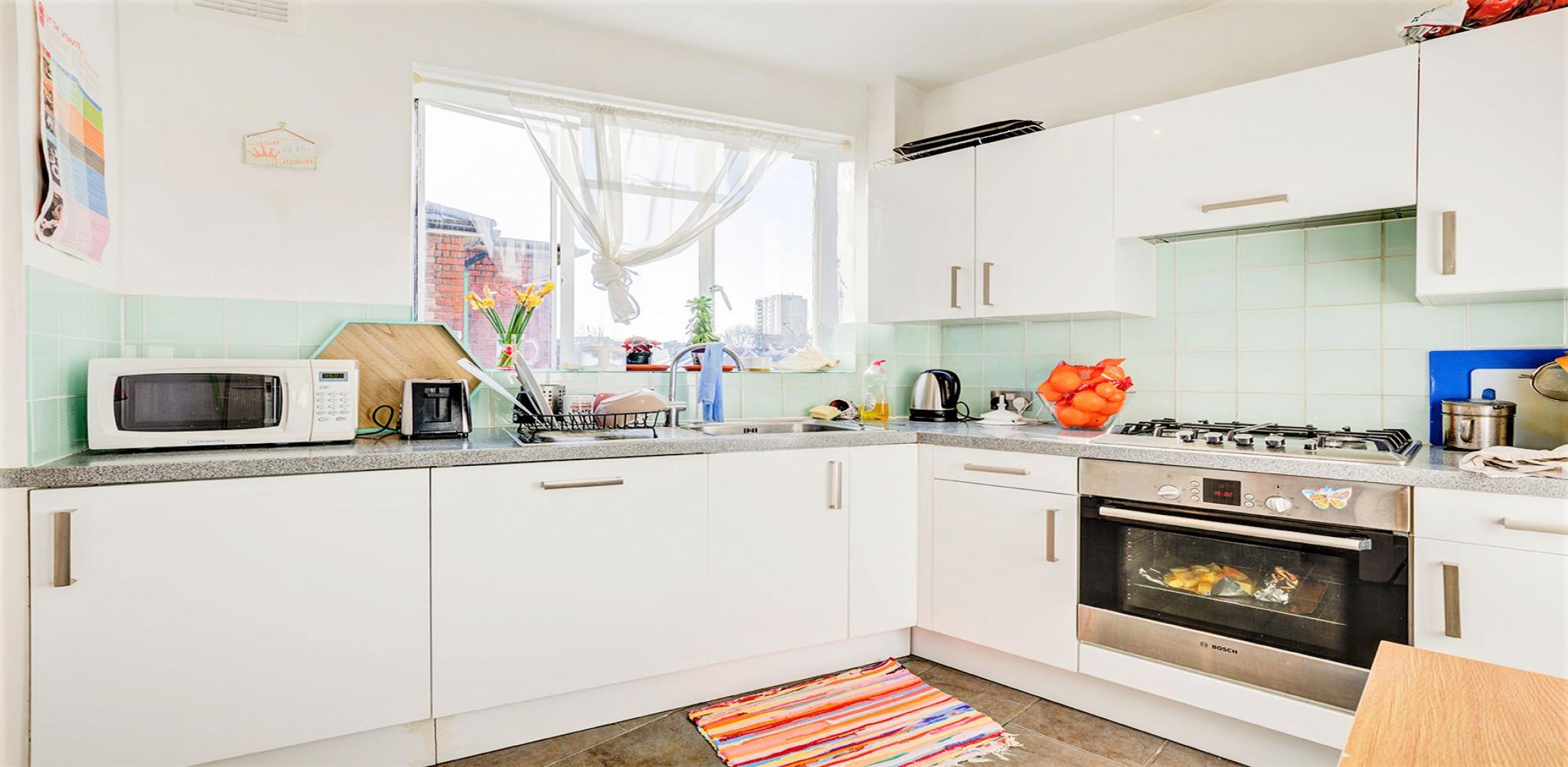 Modern and Central Apartment Chevening Road, Queens Park